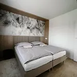 Penthouse Sloneczna Rapsodia - Nowoczesny Apartament Z Duzym Tarasem I Pieknym Widokiem Przy Parku Zdrojowym Appartement Rabka